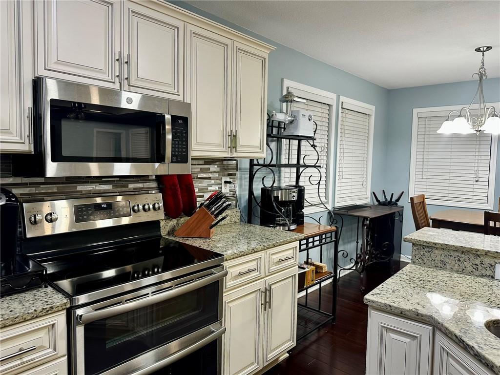 229 Southeast 141 Road Warrensburg, MO 64093 - Photo 10 of 33