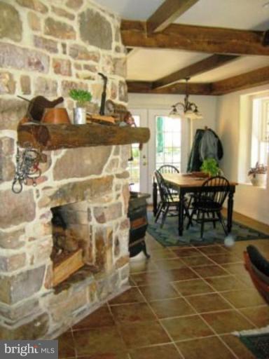 282 Rock Gap Road Berkeley Springs, WV 25411 - Photo 14 of 30 Dining Area