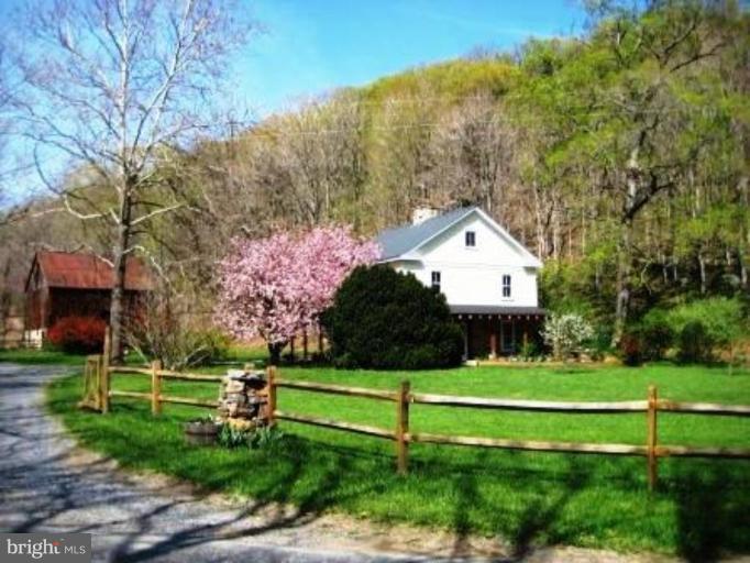 282 Rock Gap Road Berkeley Springs, WV 25411 - Photo 3 of 30 Exterior #3