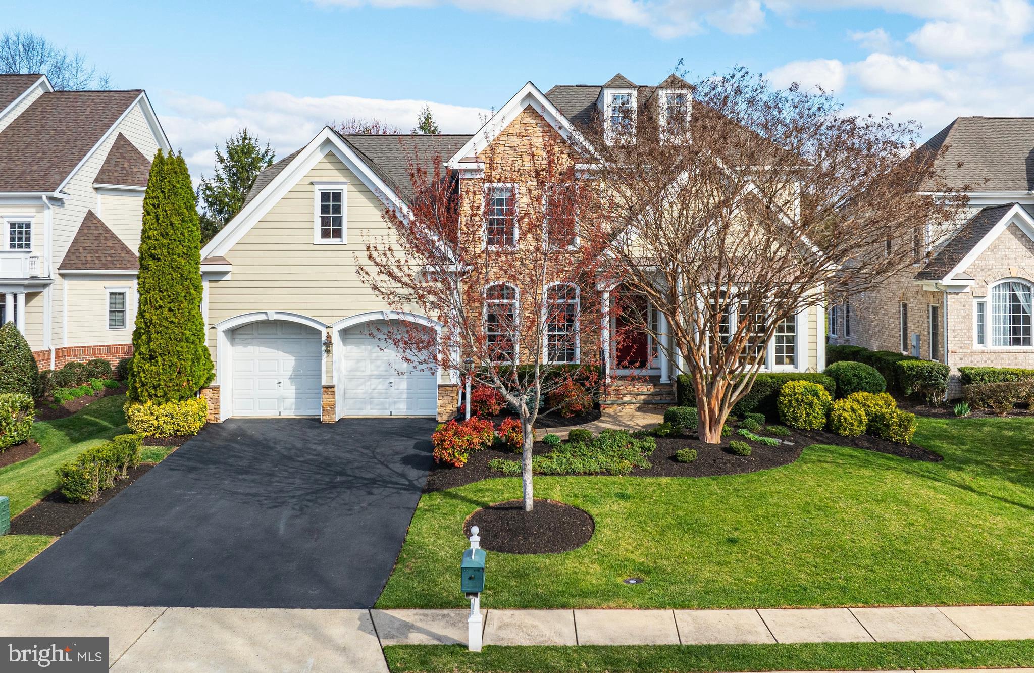 8158 Snead Loop Gainesville, VA 20155 - Photo 2 of 109