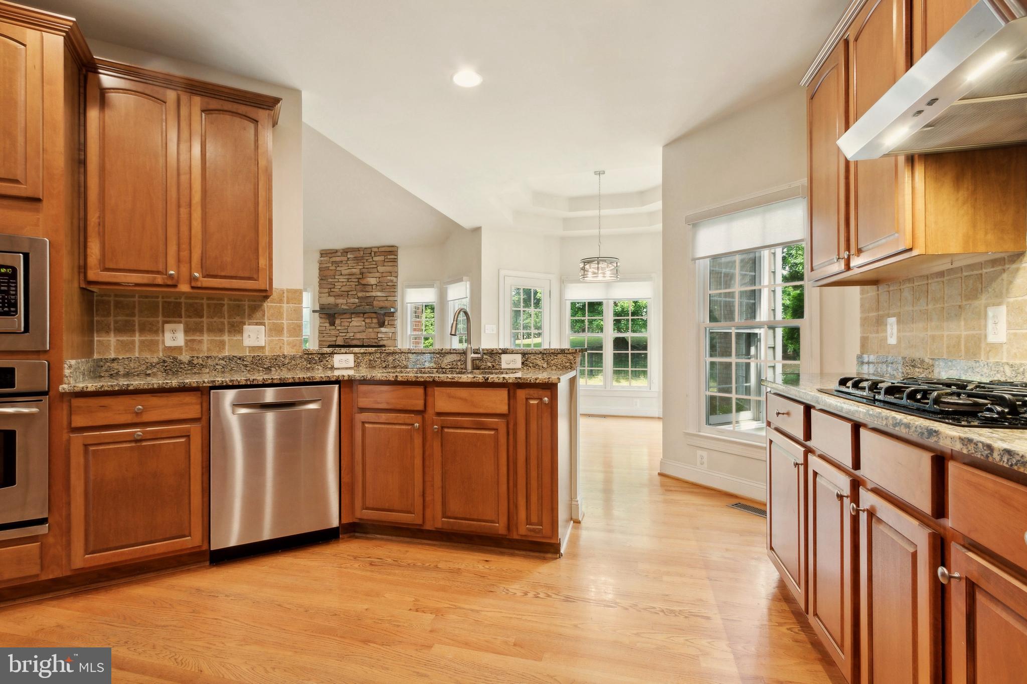 8158 Snead Loop Gainesville, VA 20155 - Photo 26 of 109