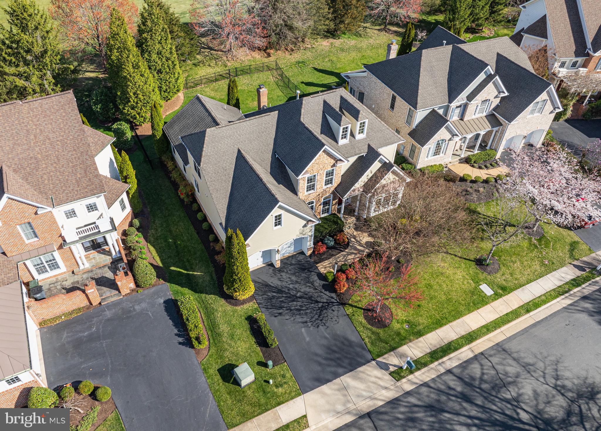 8158 Snead Loop Gainesville, VA 20155 - Photo 3 of 109