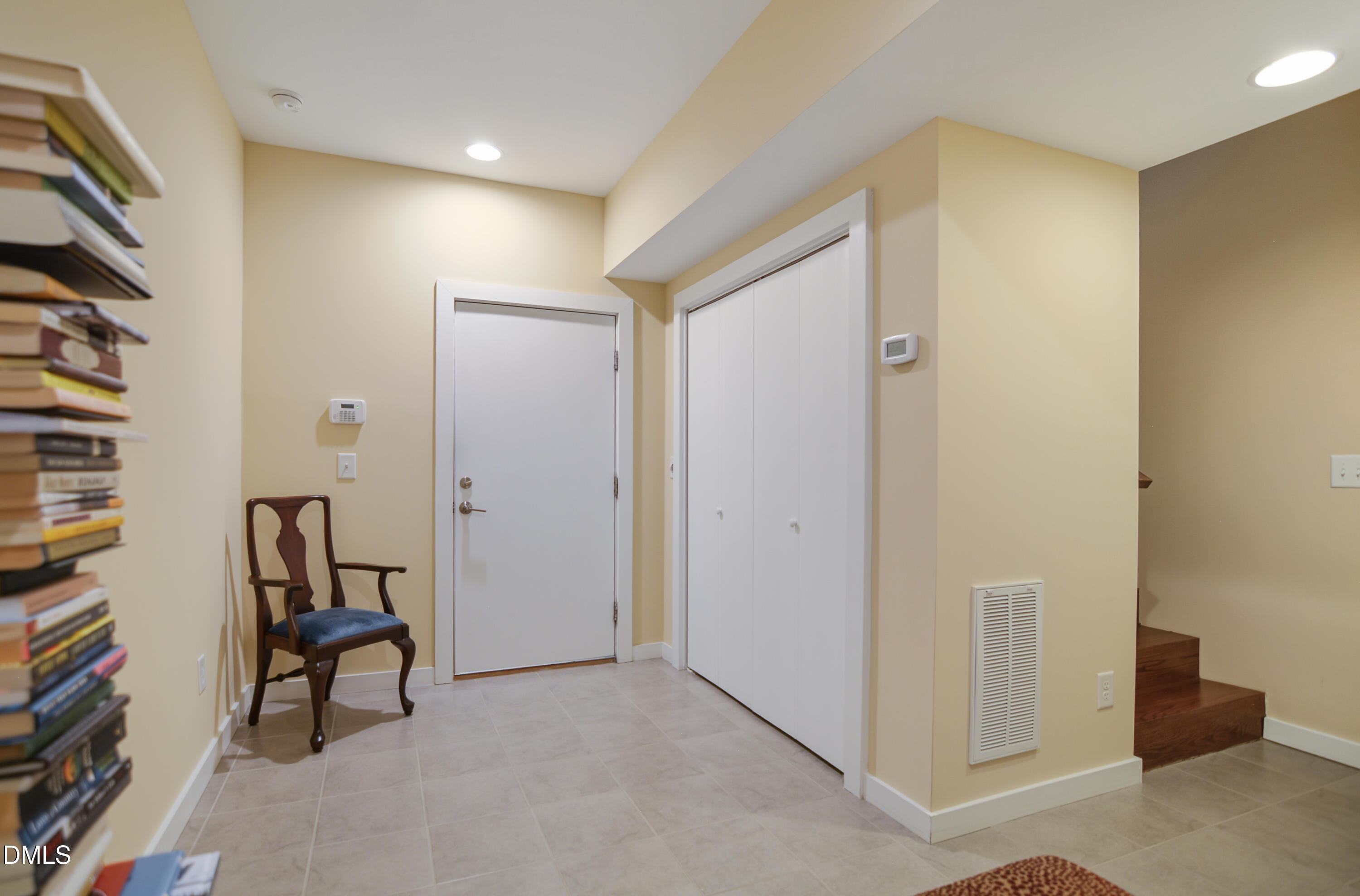 508 Jefferson Street, Unit 102 Raleigh, NC 27605 - Photo 21 of 25 016