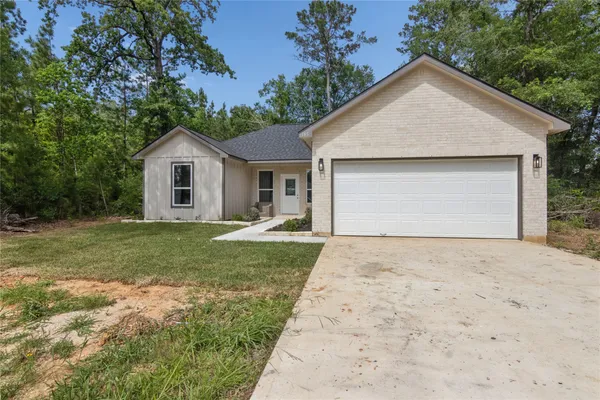 $310,000 | 185 West Village Cove Loop, Livingston, TX 77351