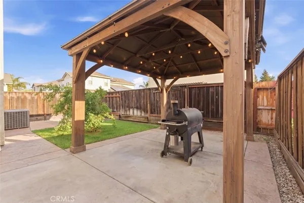 $575,000 | 1574 Hearthsong Drive, Manteca, CA 95337
