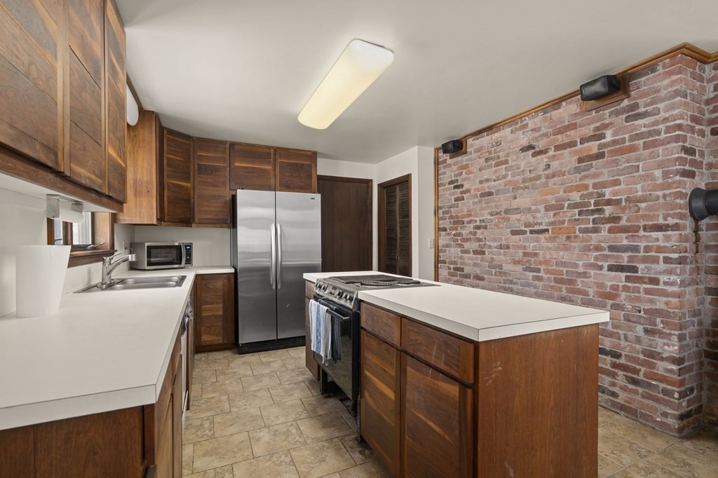 97 Lawrence Road Boxford, MA 01921 - Photo 4 of 40