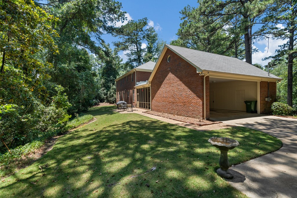 7146 Leighton Road Columbus, GA 31904 - Photo 28 of 33 Side and back view