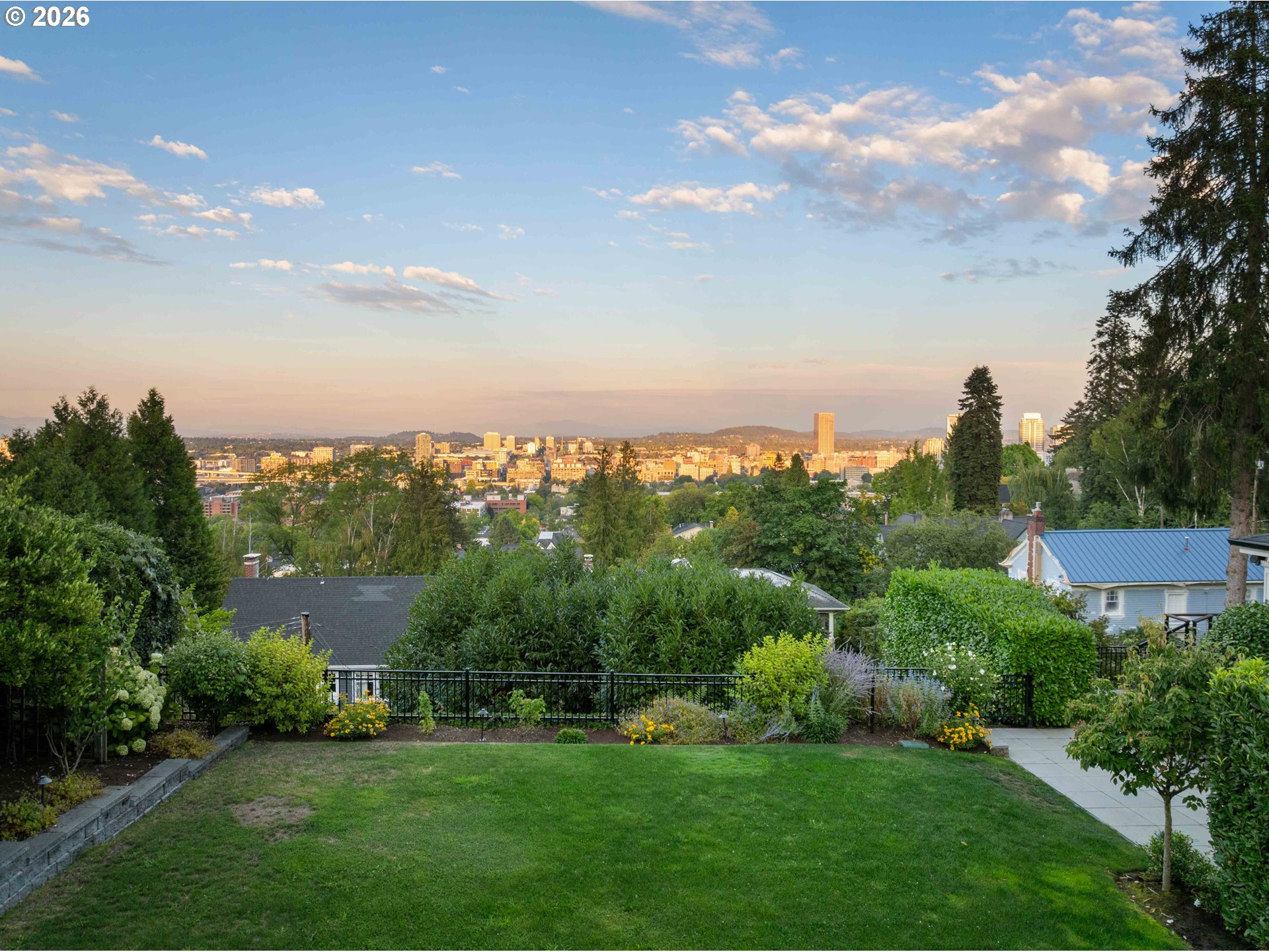 2663 Northwest Westover Road Portland, OR 97210 - Photo 1 of 11 Gallery Image 1