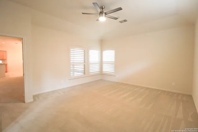 $2,700 | 34 Silverhorn Drive, San Antonio, TX 78216