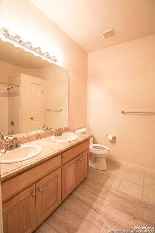 $2,700 | 34 Silverhorn Drive, San Antonio, TX 78216