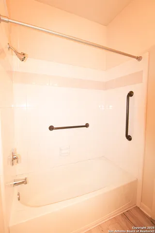 $2,700 | 34 Silverhorn Drive, San Antonio, TX 78216