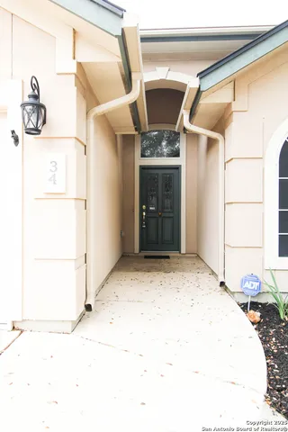 $2,700 | 34 Silverhorn Drive, San Antonio, TX 78216