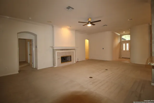 $2,700 | 34 Silverhorn Drive, San Antonio, TX 78216