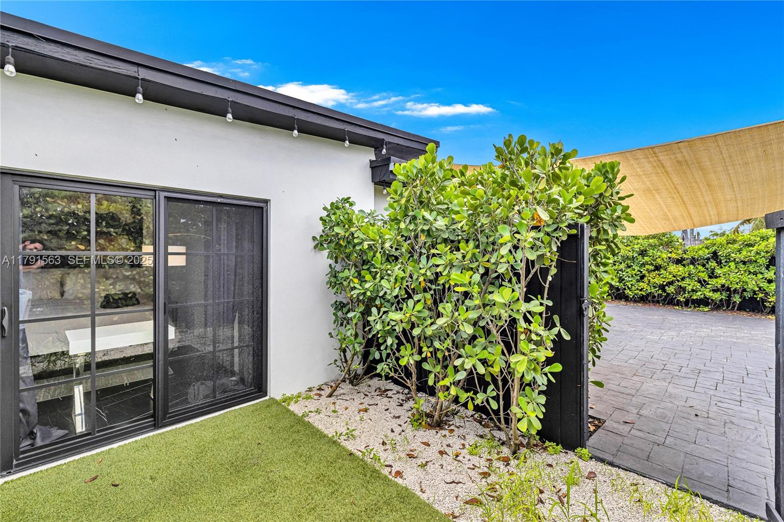 560 Northwest 116th Terrace Miami, FL 33168 - Photo 46 of 50 a view of a backyard