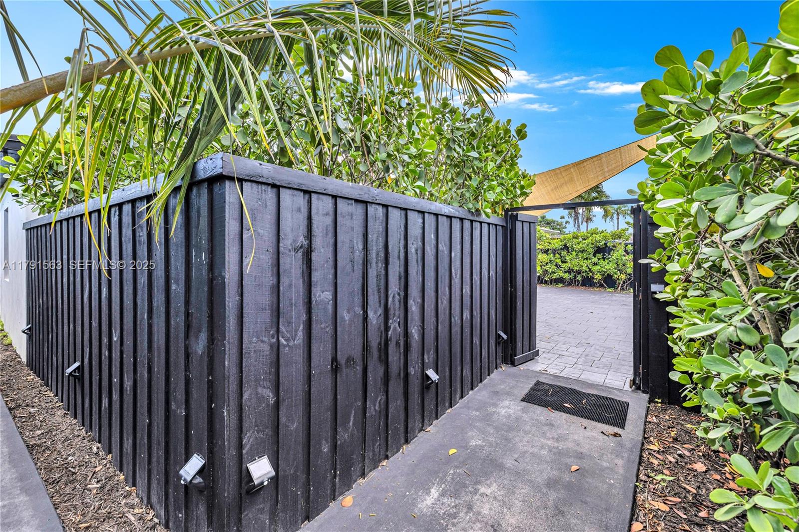 560 Northwest 116th Terrace Miami, FL 33168 - Photo 49 of 50 a view of a backyard with plants