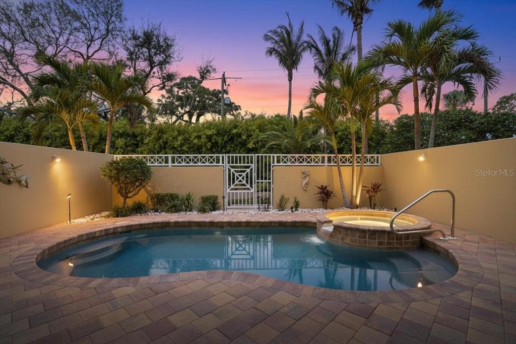 702 Granada Avenue, Unit 7 Venice, FL 34285 - Photo 31 of 83