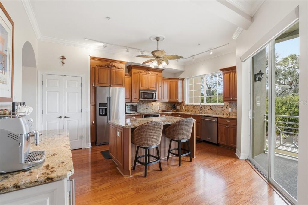 702 Granada Avenue, Unit 7 Venice, FL 34285 - Photo 36 of 83