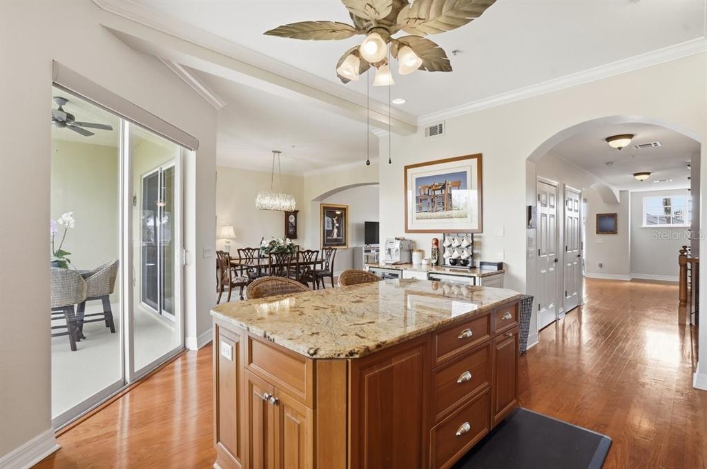 702 Granada Avenue, Unit 7 Venice, FL 34285 - Photo 37 of 83