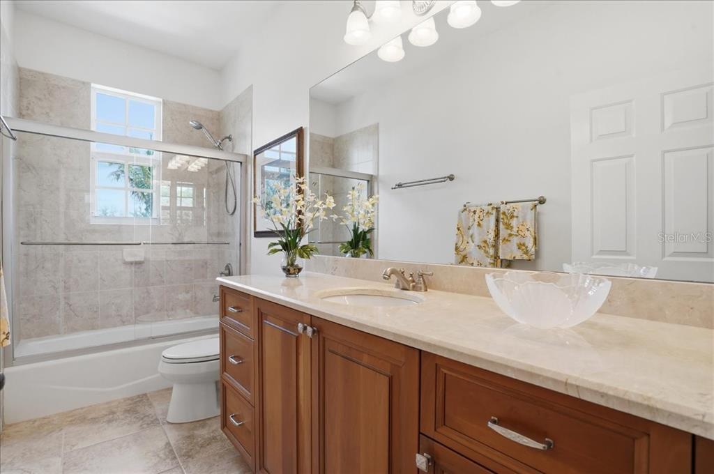 702 Granada Avenue, Unit 7 Venice, FL 34285 - Photo 64 of 83