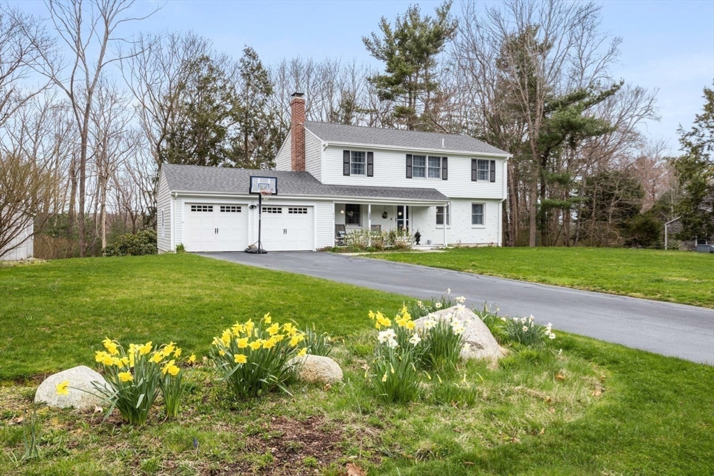 312 Holly Road Marshfield, MA 02050 - Photo 1 of 37 Gallery Image 1