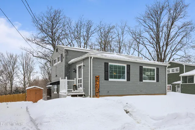 $269,900 | 96 Broadview Terrace, Pittsfield, MA 01201
