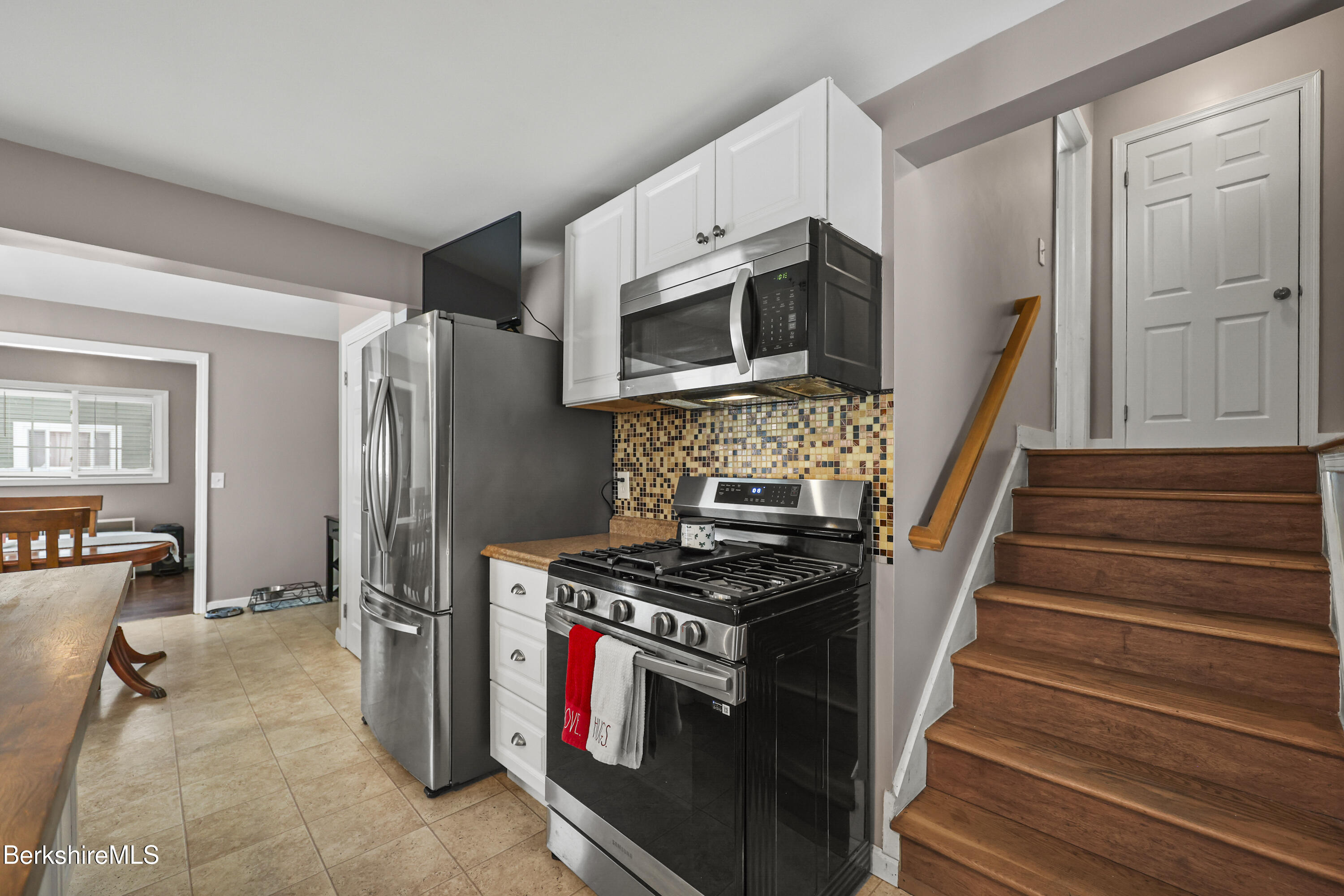 96 Broadview Terrace Pittsfield, MA 01201 - Photo 11 of 34 Kitchen