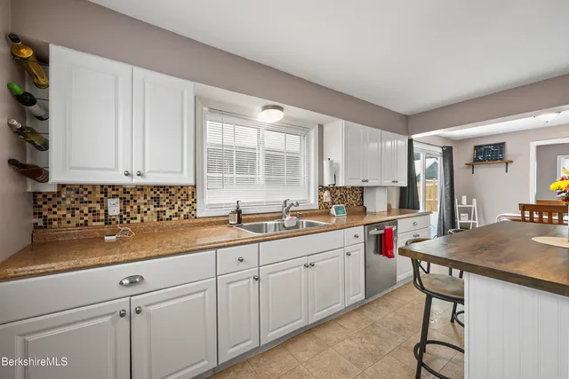 $269,900 | 96 Broadview Terrace, Pittsfield, MA 01201