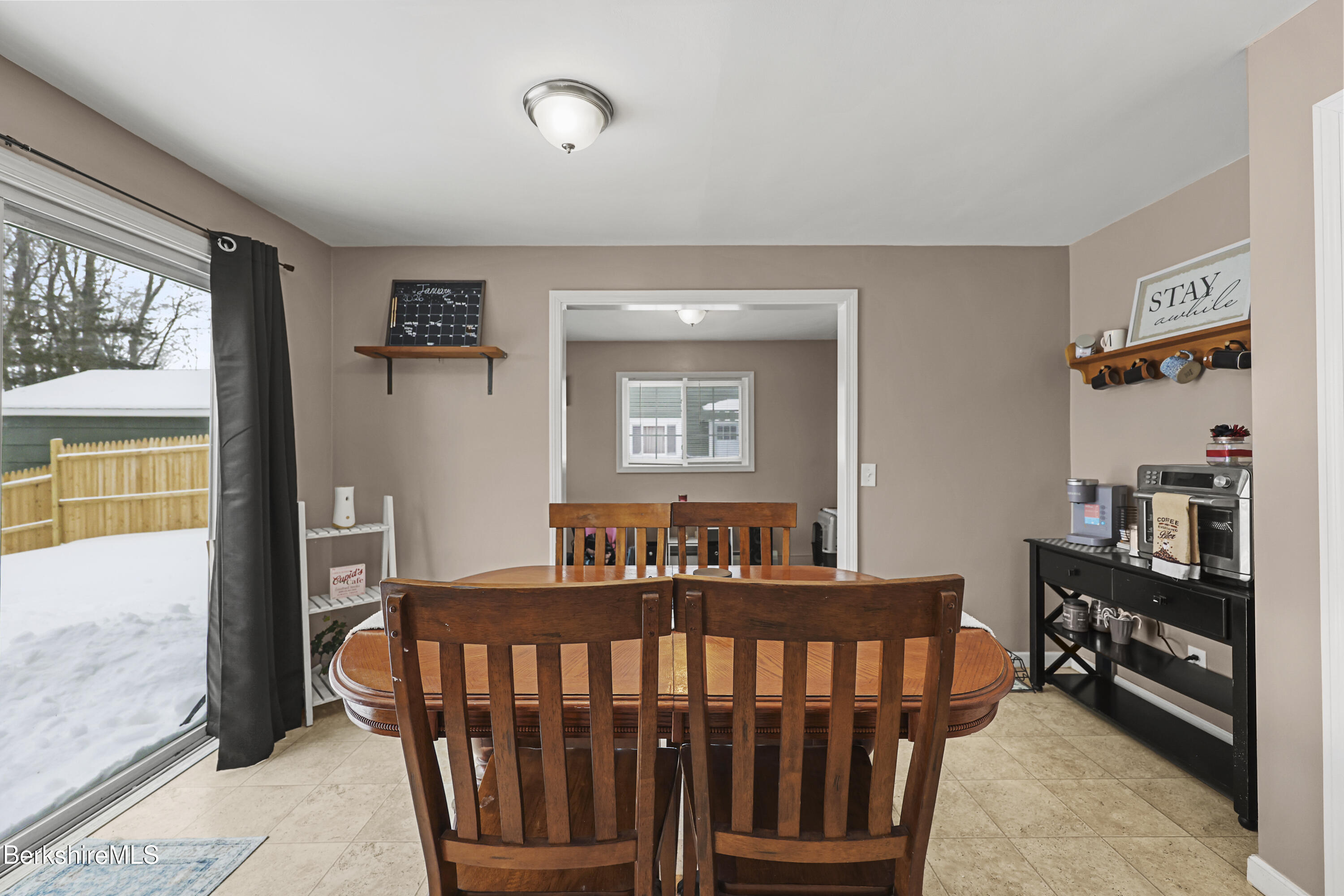 96 Broadview Terrace Pittsfield, MA 01201 - Photo 19 of 34 Dining Room