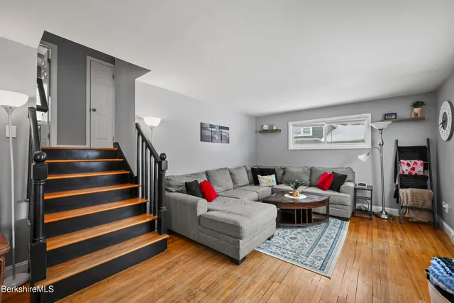 $269,900 | 96 Broadview Terrace, Pittsfield, MA 01201