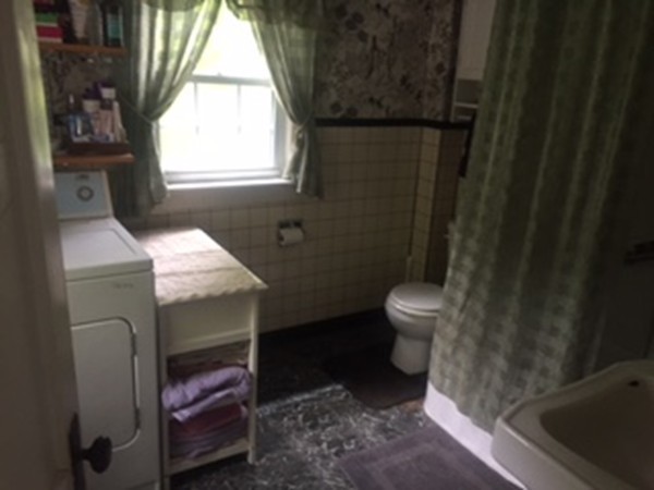 180 Montague Road Sunderland, MA 01375 - Photo 10 of 18 Gallery Image 10