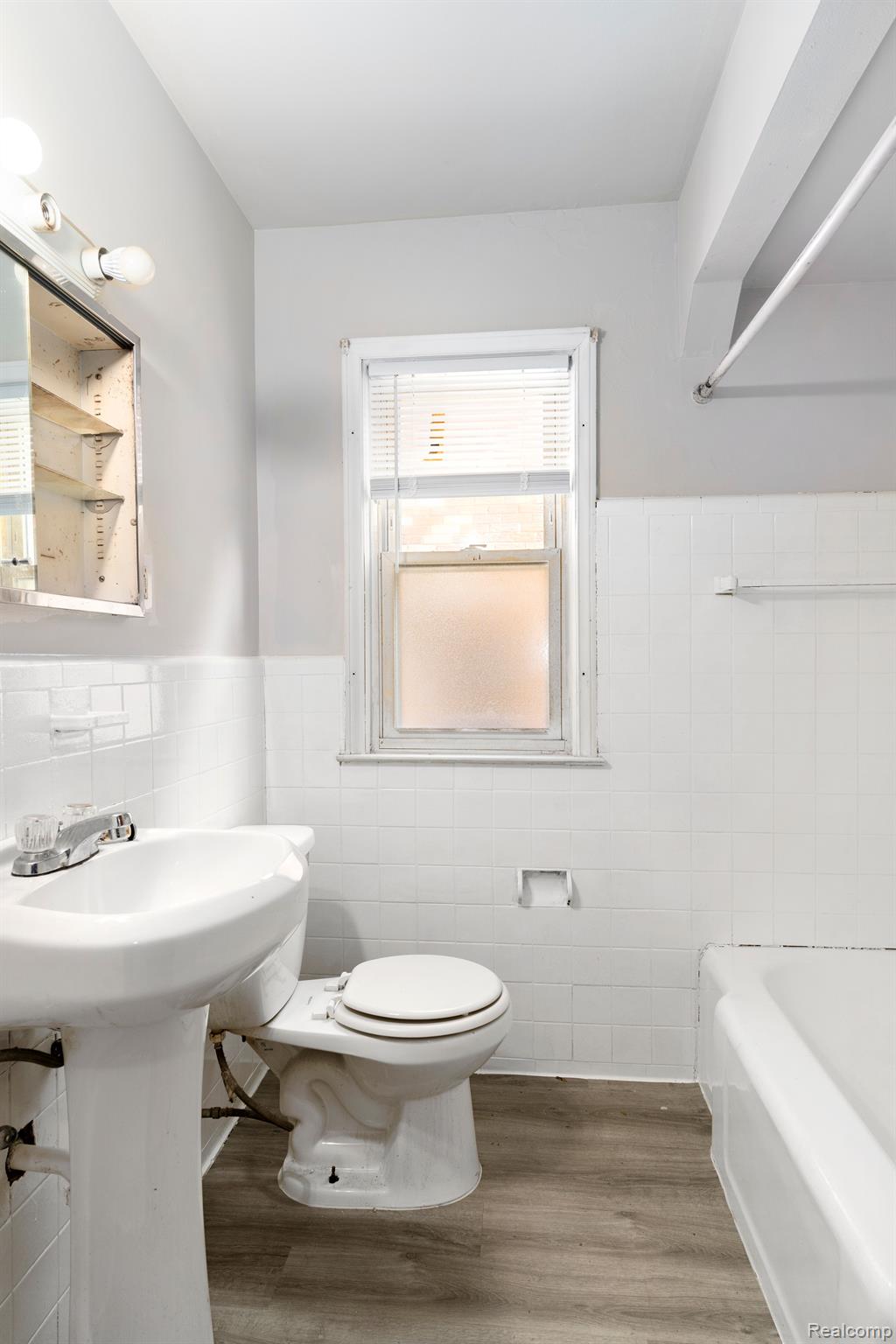 9575 Rutland Street Detroit, MI 48227 - Photo 8 of 18 Gallery Image 8
