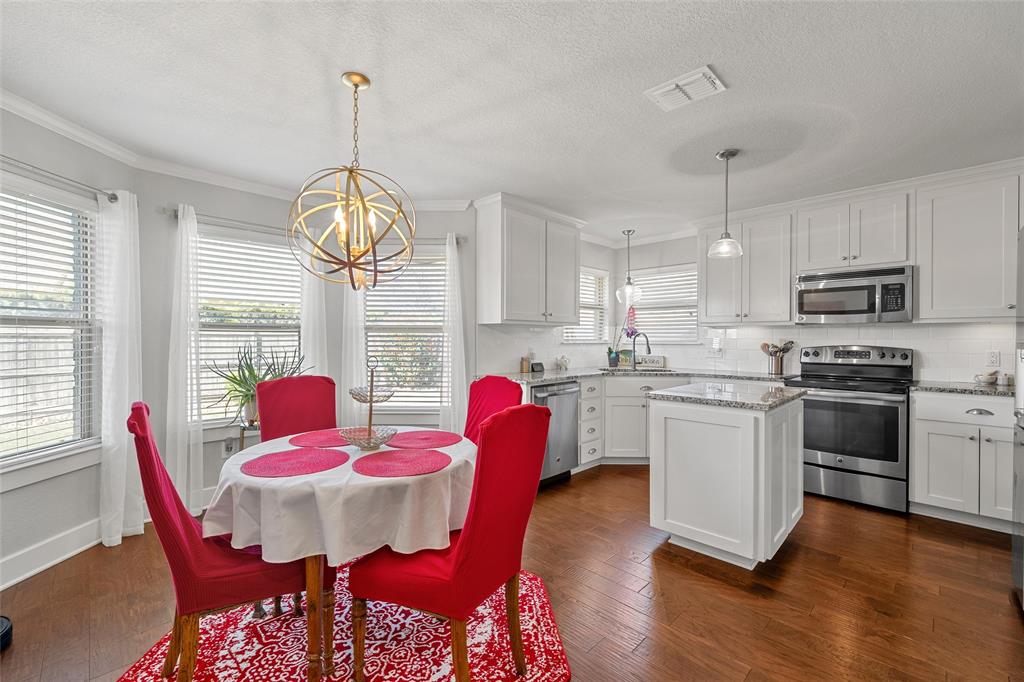 2209 Dominic Court Waco, TX 76712 - Photo 7 of 26