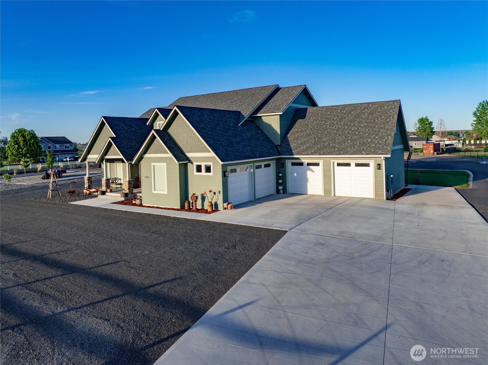 5889 Ne Road Moses Lake, WA 98837 - Photo 8 of 39