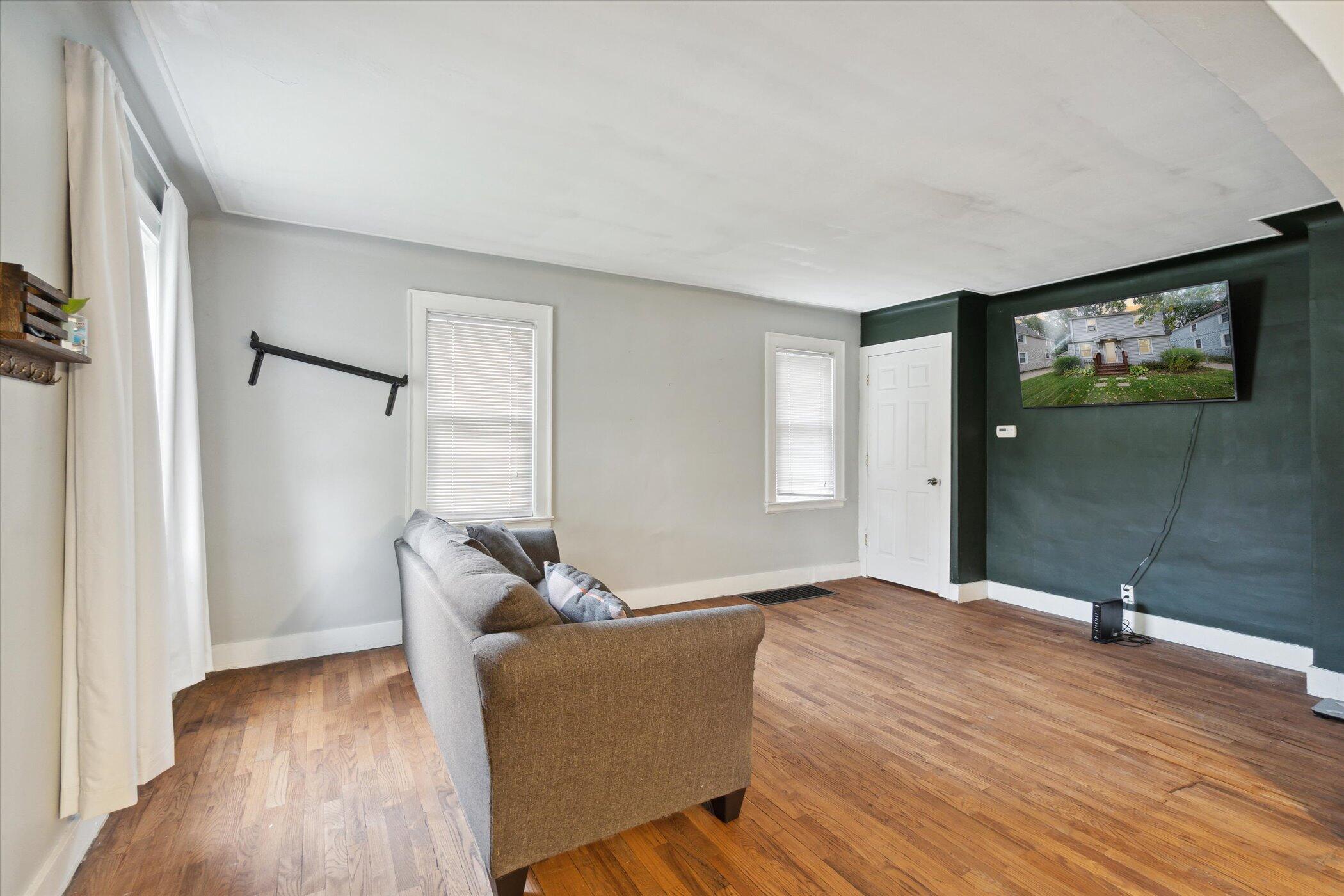 3039 Overhill Road Jackson, MI 49203 - Photo 12 of 37 12-3039-Overhill-Rd-Jackson-MI-49203-Win