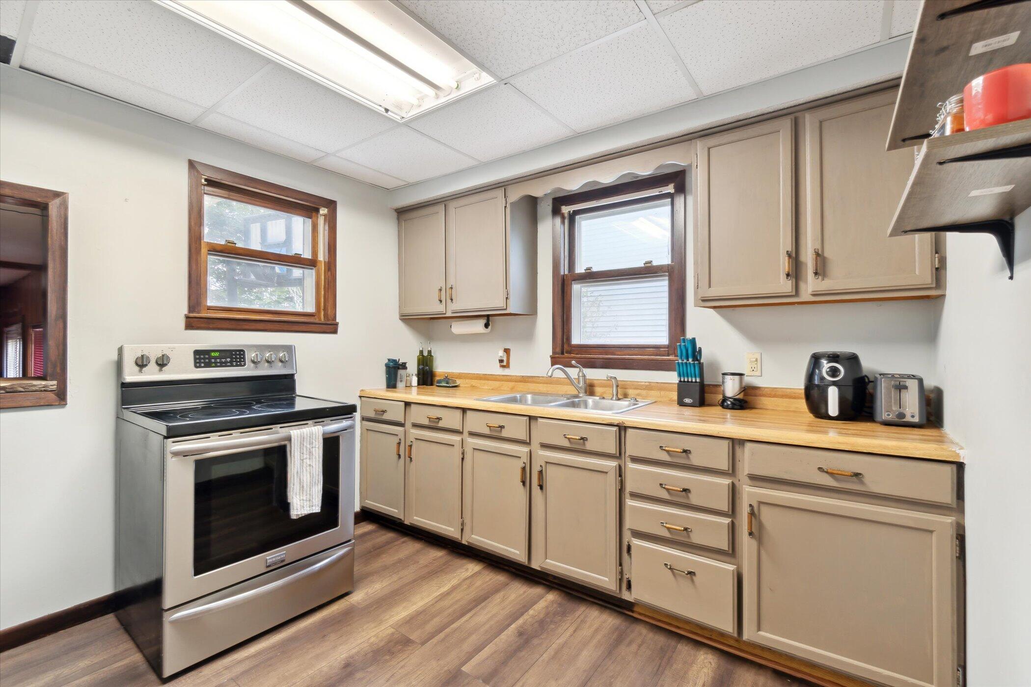 3039 Overhill Road Jackson, MI 49203 - Photo 15 of 37 15-3039-Overhill-Rd-Jackson-MI-49203-Win