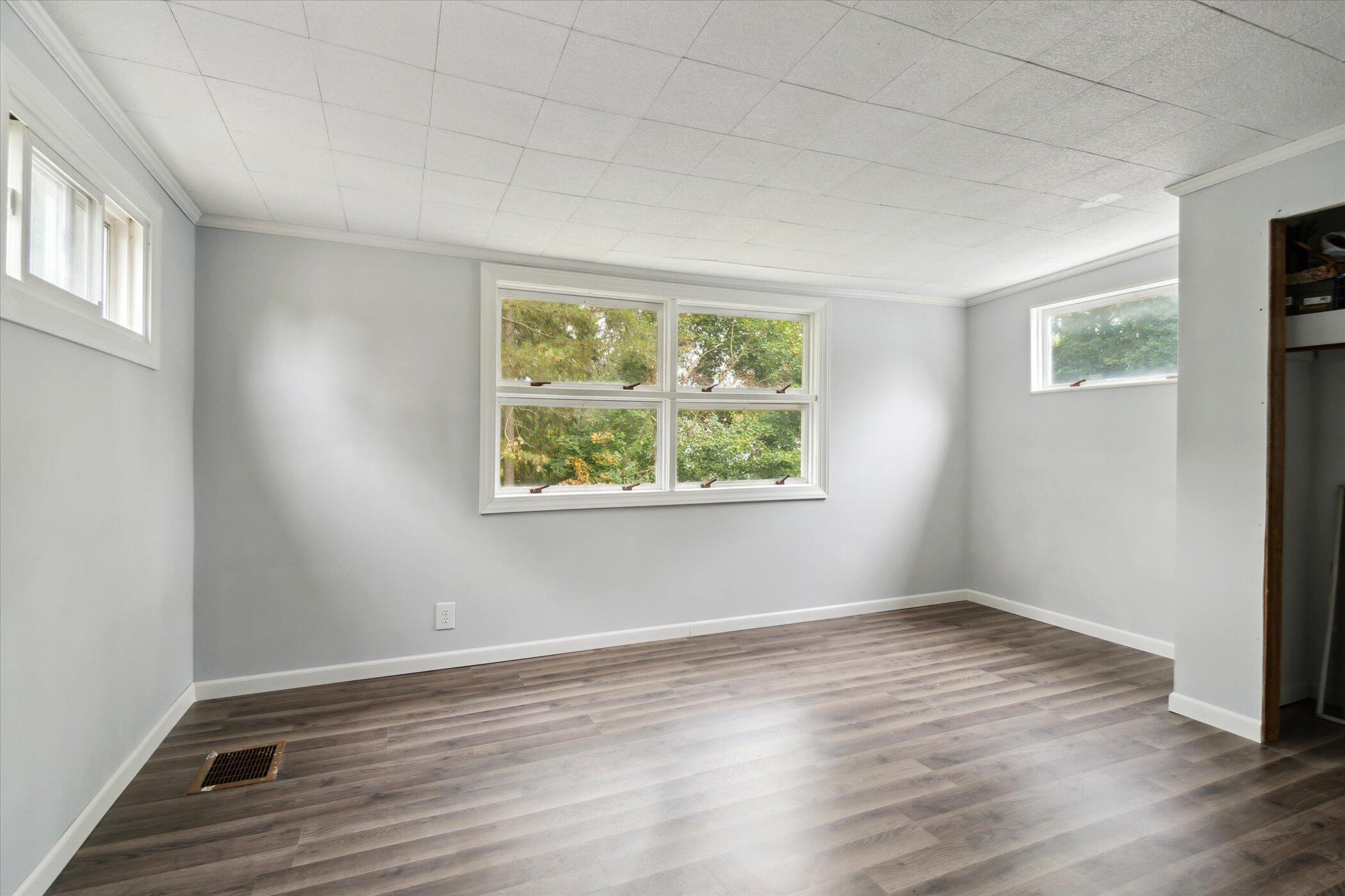 3039 Overhill Road Jackson, MI 49203 - Photo 31 of 37 32-3039-Overhill-Rd-Jackson-MI-49203-Win