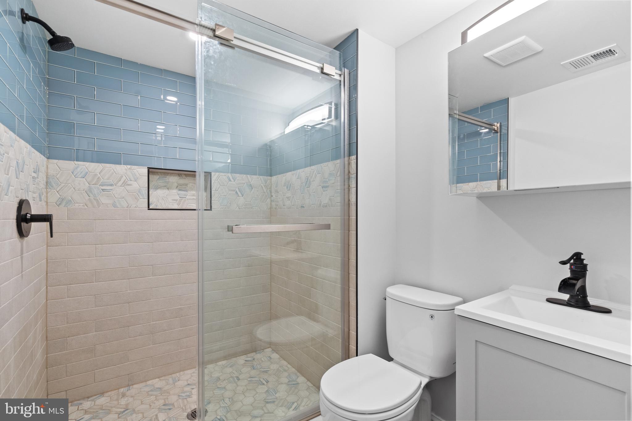 7117 Fort Hunt Road Alexandria, VA 22307 - Photo 44 of 47 4th bathroom - all new
