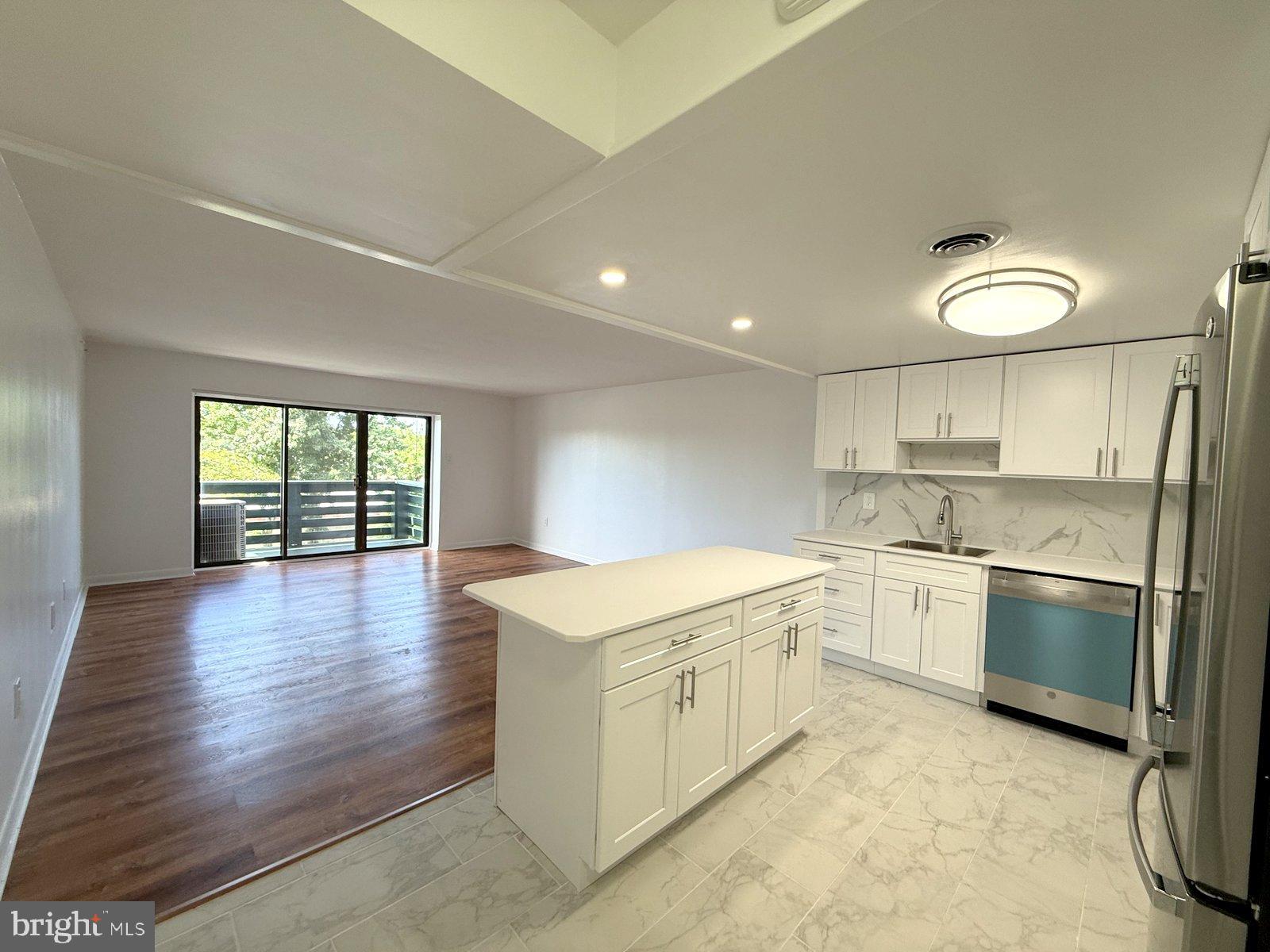 606 Cooper Landing Road, Unit B5F Cherry Hill, NJ 08002 - Photo 3 of 15