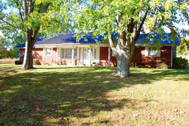 6683 Nixon Road Hazleton, IN 47640 - Photo 4 of 20 Gallery Image 4