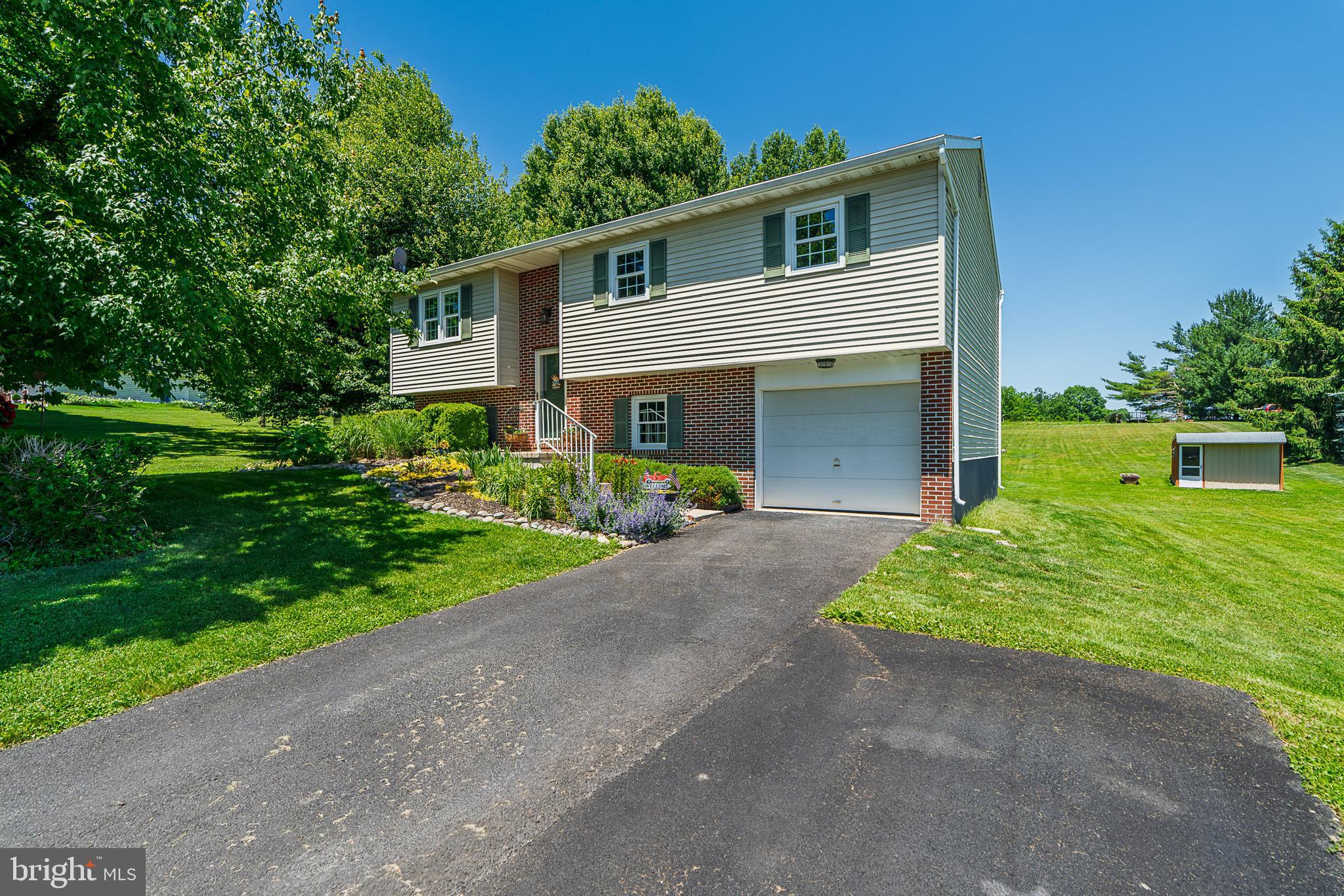 316 Snavely Mill Road Lititz, PA 17543 - Photo 2 of 50