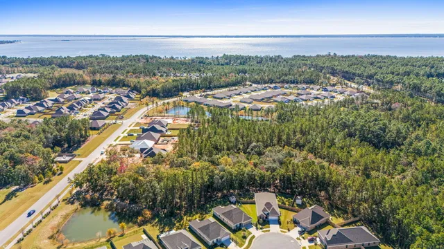 $440,000 | 33 Cozy Cove, Freeport, FL 32439