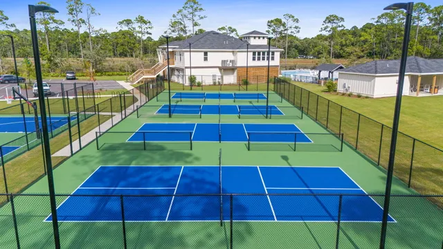 $440,000 | 33 Cozy Cove, Freeport, FL 32439