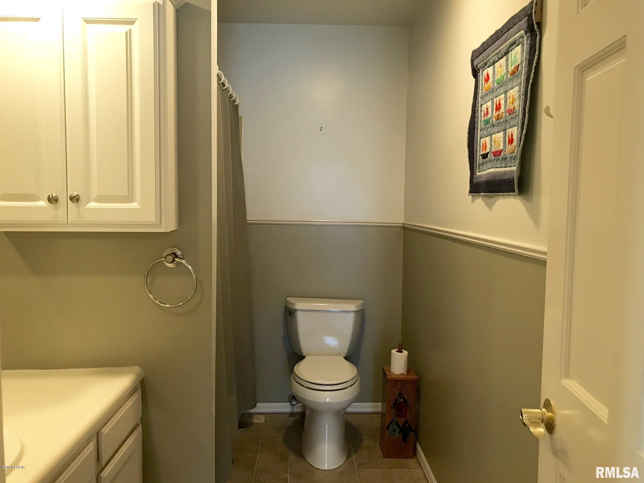 8 Red Bud Road Harrisburg, IL 62946 - Photo 21 of 40 Gallery Image 21