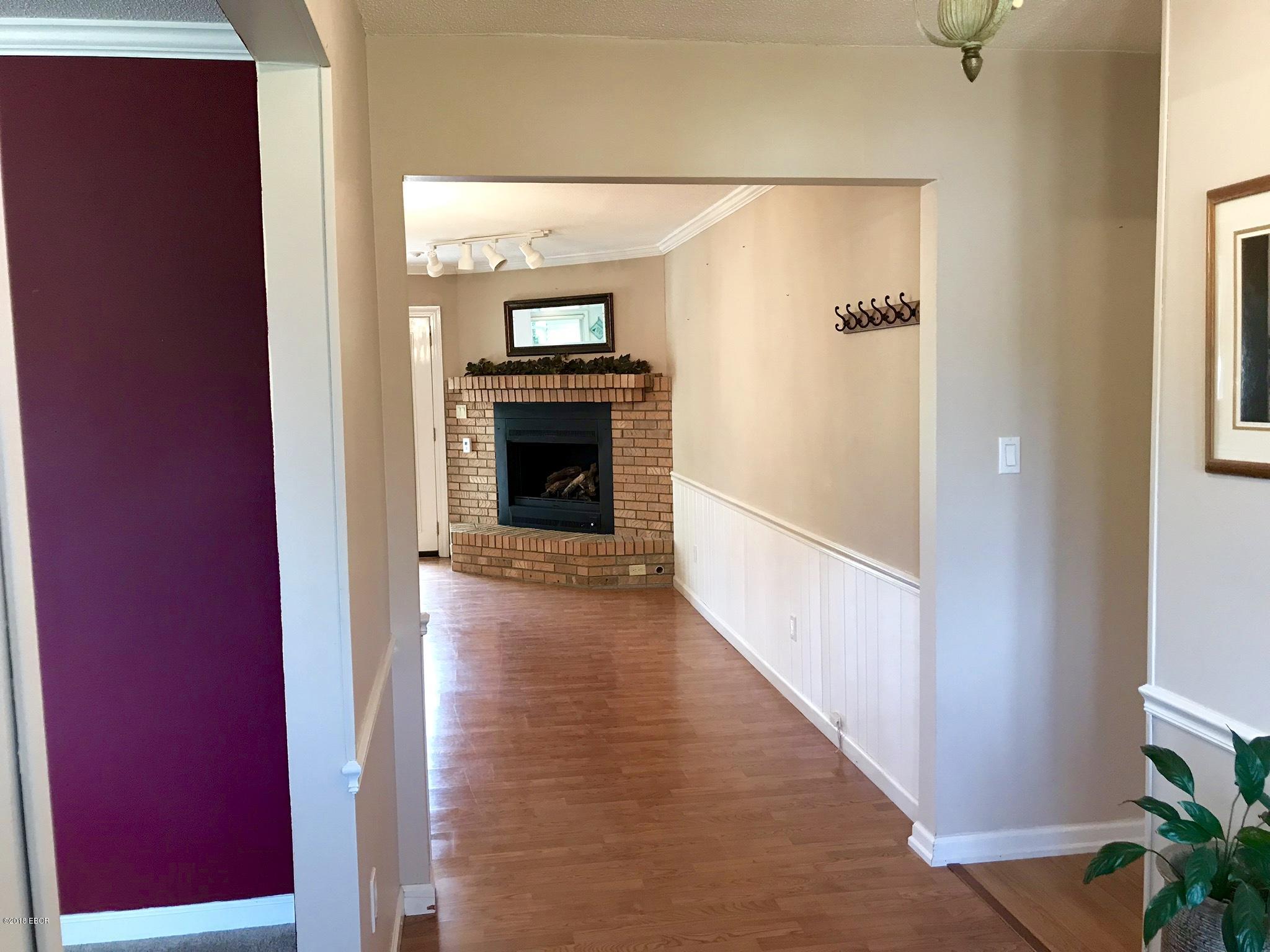 8 Red Bud Road Harrisburg, IL 62946 - Photo 4 of 40 Gallery Image 4