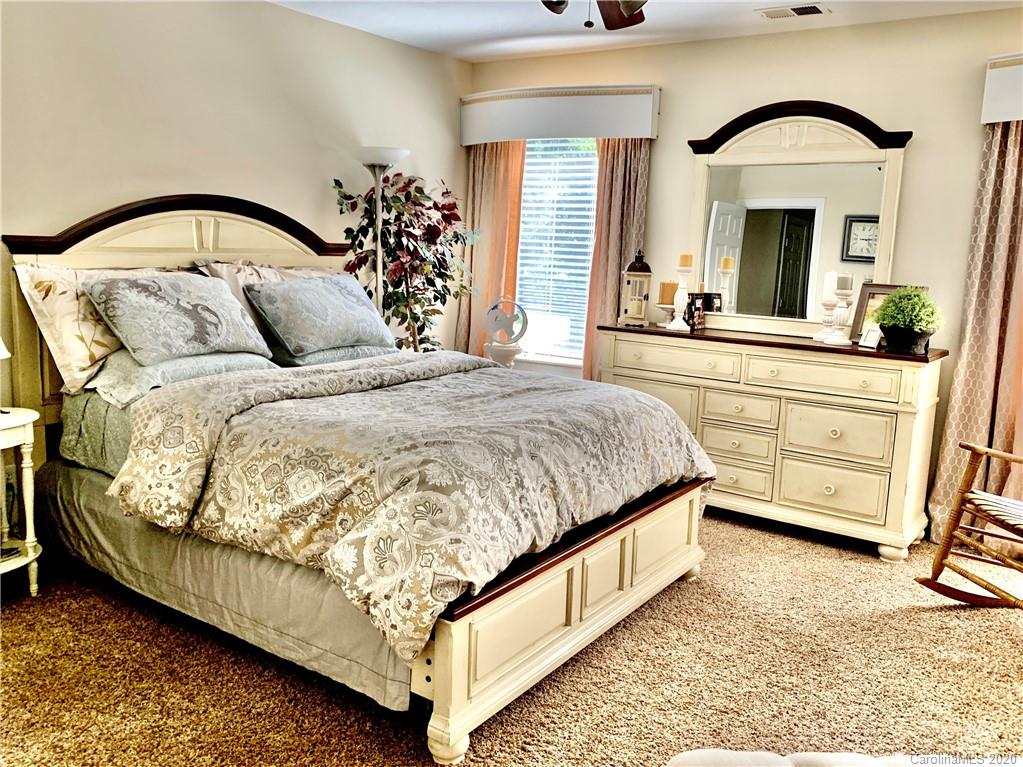 5907 Johnson Road Lake Wylie, SC 29710 - Photo 6 of 19 Gallery Image 6