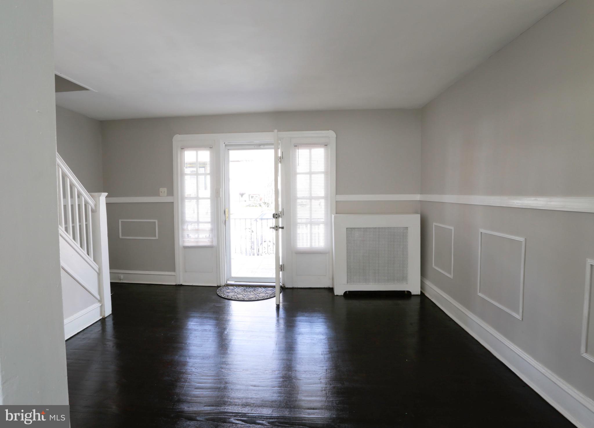 516 Hampden Road Upper Darby, PA 19082 - Photo 2 of 21