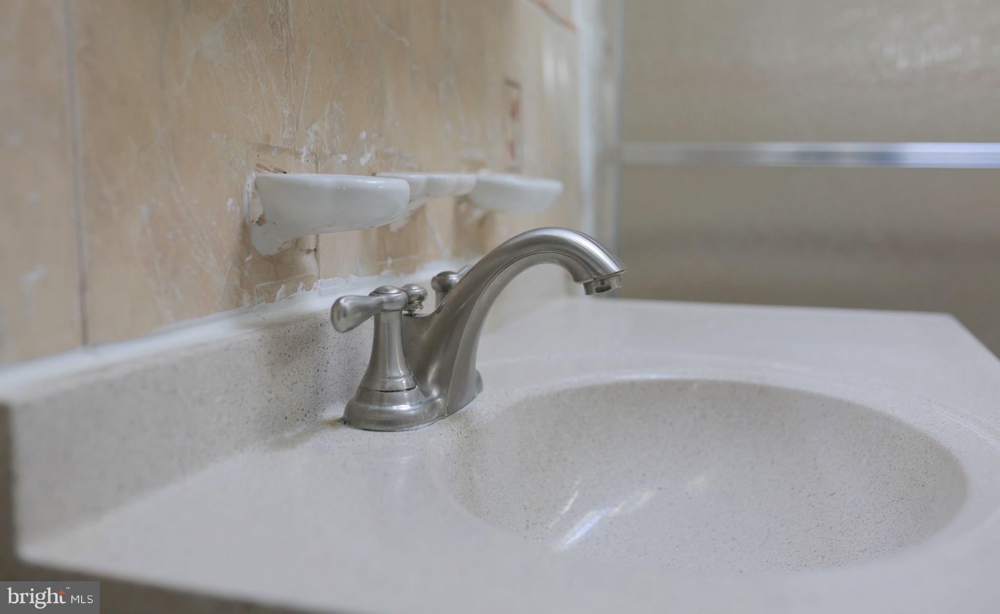 516 Hampden Road Upper Darby, PA 19082 - Photo 11 of 21 Bathroom 1