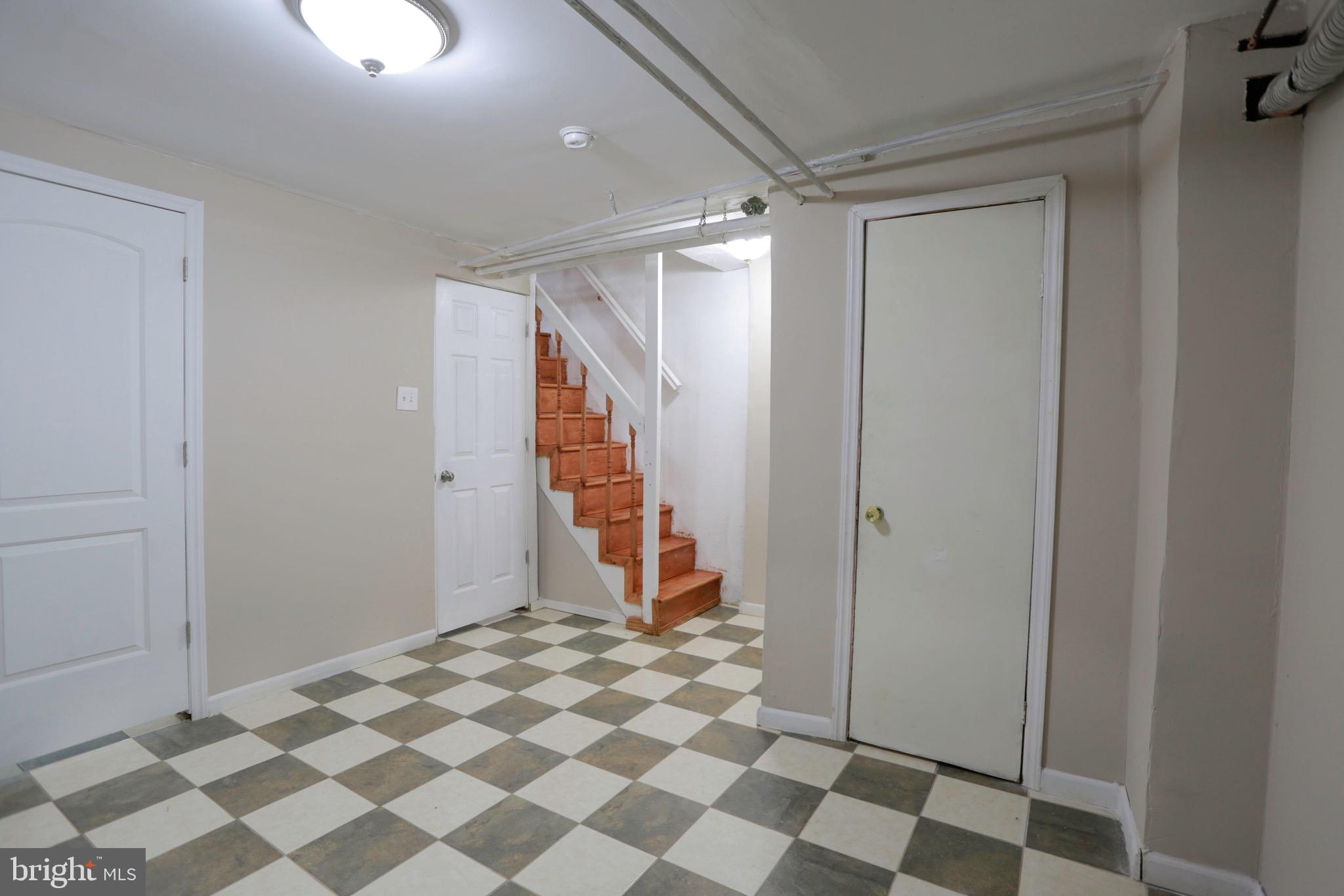 516 Hampden Road Upper Darby, PA 19082 - Photo 12 of 21 basement Xtra space