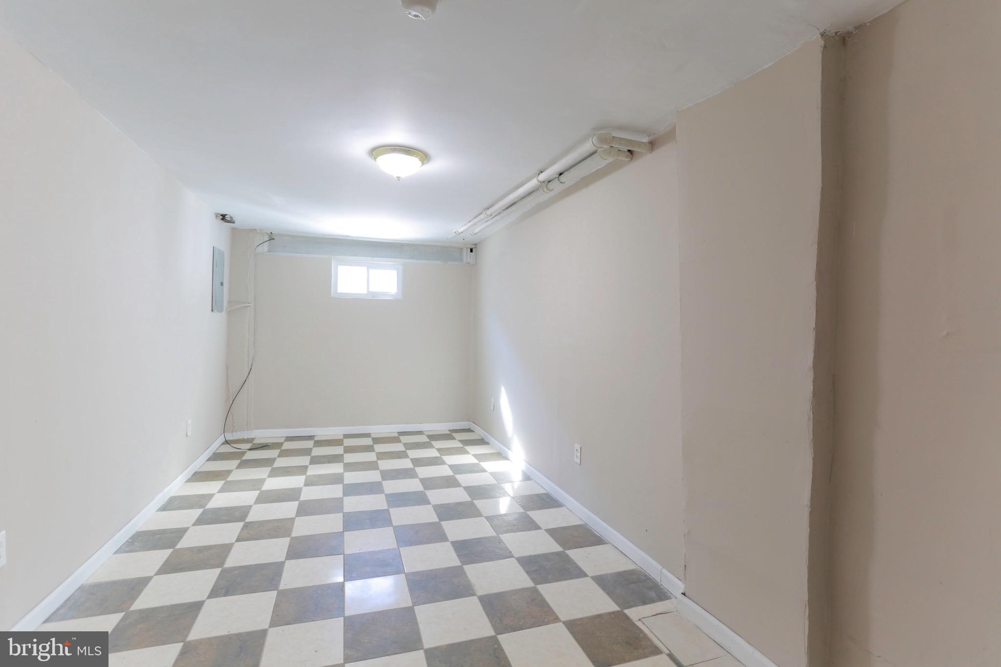 516 Hampden Road Upper Darby, PA 19082 - Photo 13 of 21 bedroom 4(basement)