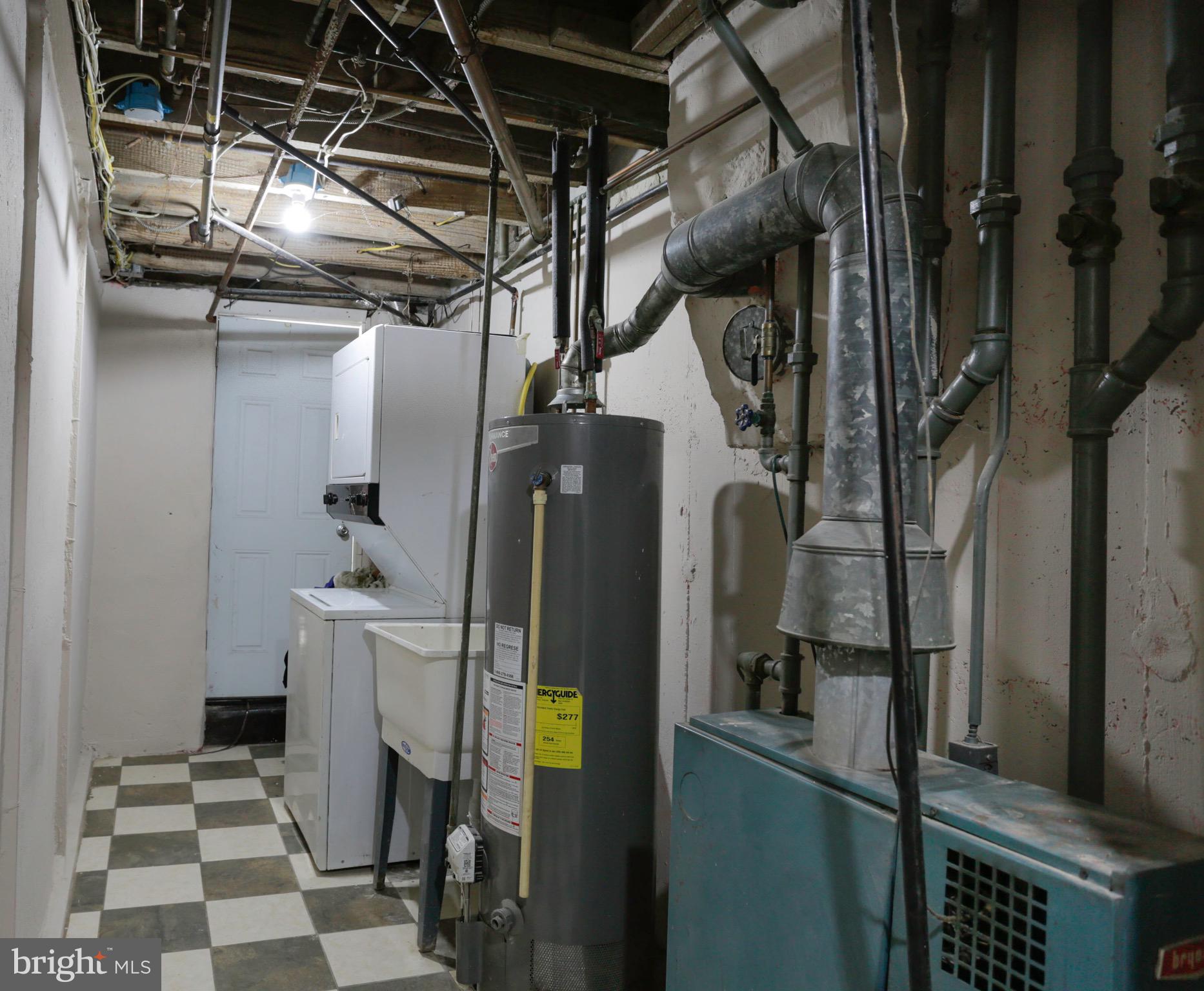 516 Hampden Road Upper Darby, PA 19082 - Photo 14 of 21 Utilities & Laundry area